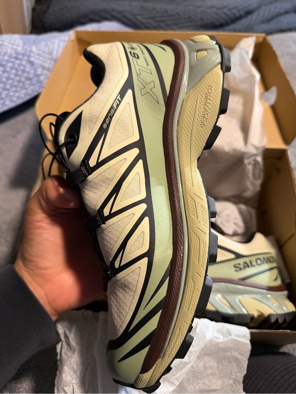 Salomon XT-6 GORE-TEX Trail Sneaker — Cream with Black Accents - Picture 11 of 11